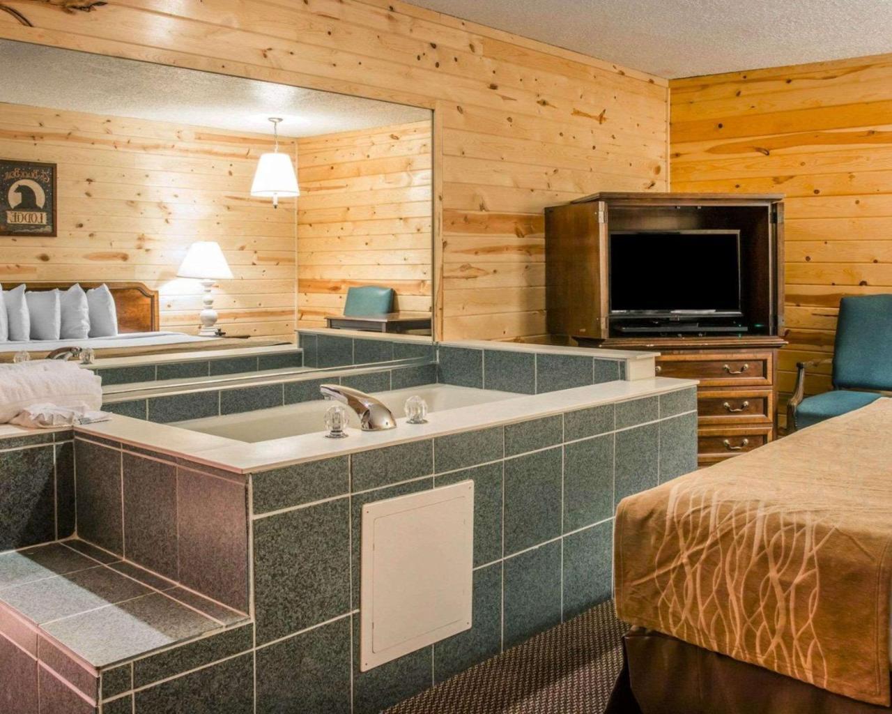 Econo Lodge Bayview Mackinaw City Kültér fotó
